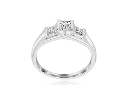 18k 3-stone Princess Cut Diamond Ring