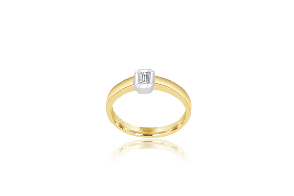 18k Yellow Gold Criss Cut Solitaire Diamond Ring