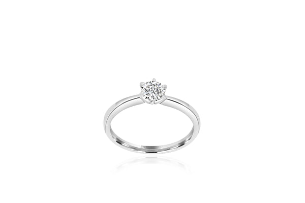 18k White Gold Solitaire Diamond Ring