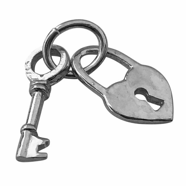 Traditional Silver Charm Padlock_Key_grande